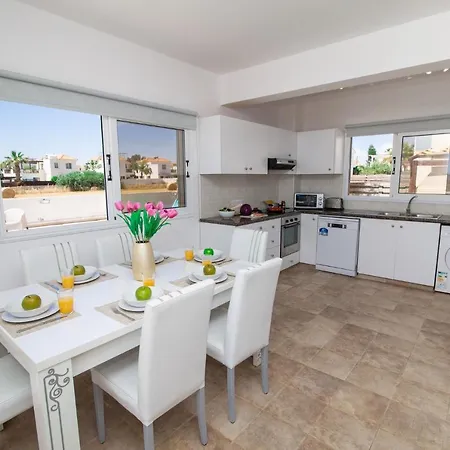 Suncity Boutique Seafront Ayia Napa