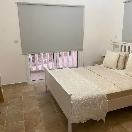 Suncity Boutique Seafront Villa *